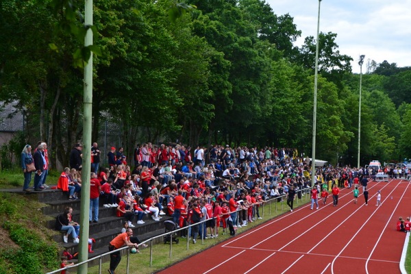 Stadion Lahrer Herrlichkeit - Bürdenbach-Bruch