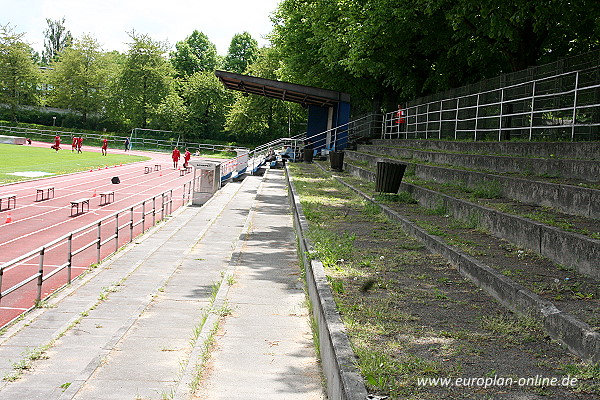 Friedrich-Ebert-Stadion - Berlin-Tempelhof