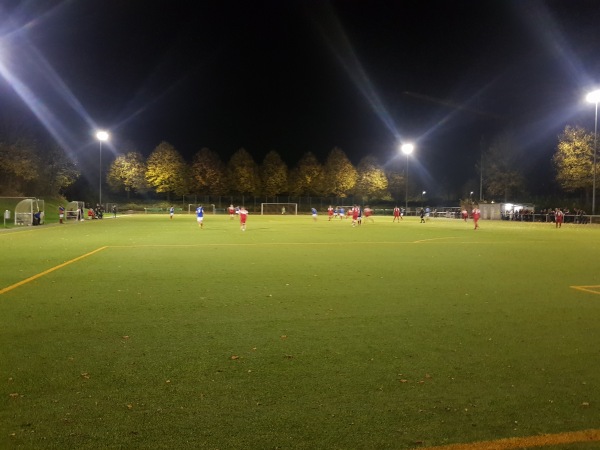Bürger- und Sportzentrum Flintbek B-Platz - Flintbek