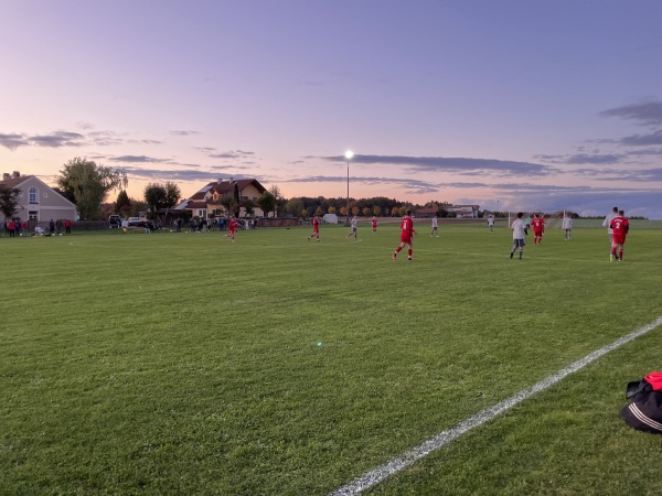 Alter Sportplatz Aichkirchen - Hemau-Aichkirchen