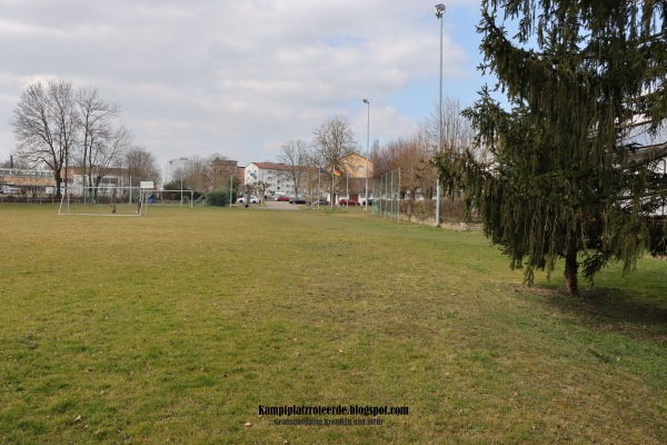 Stadion Waldheim Nebenplatz - Esslingen/Neckar-Zollberg