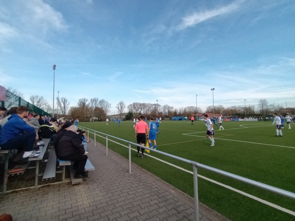 Sportanlage an der Petersberghalle Platz 2 - Gau-Odernheim
