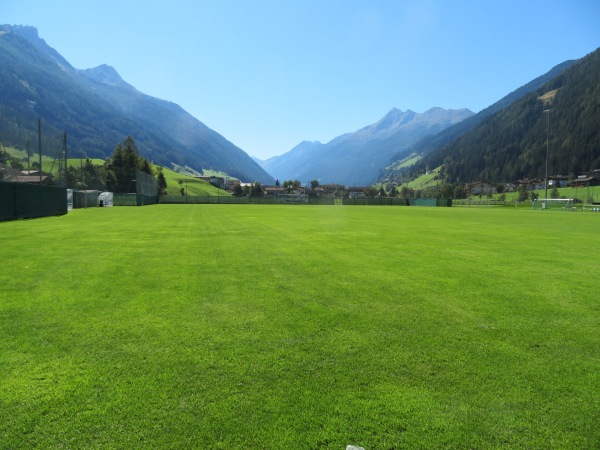 Sportplatz Neustift Nebenplatz - Neustift im Stubaital