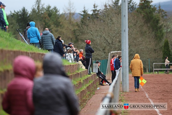 Sportplatz Friedhofstraße - Glanbrücken