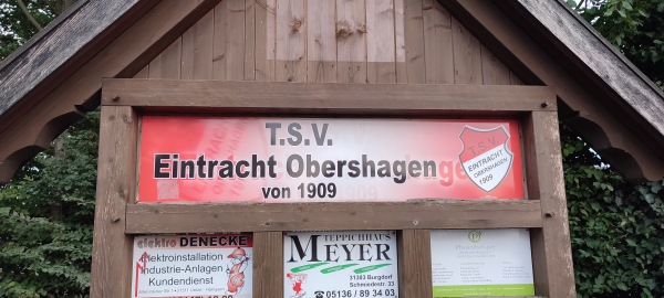 Sportplatz Obershagen B - Uetze-Obershagen