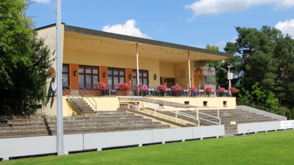 Stadion Schallershofer Straße - Erlangen-Büchenbach