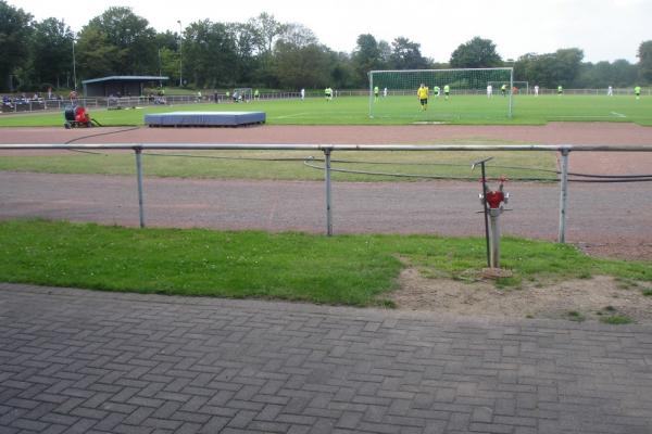 Bezirkssportanlage Krähenacker - Meerbusch-Osterath