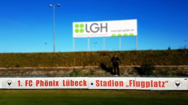 Stadion Flugplatz - Lübeck-Karlshof