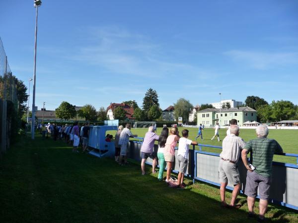 Blaue Elf Platz - Wels