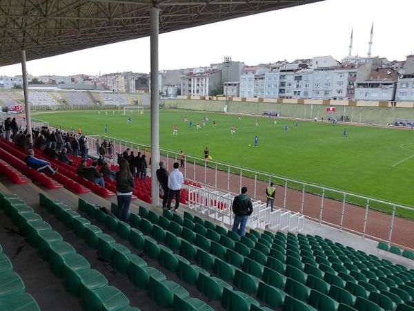 Bayrampaşa Çetin Emeç Stadyumu - İstanbul