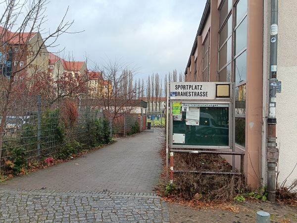 Sportplatz Brahestraße - Berlin-Charlottenburg