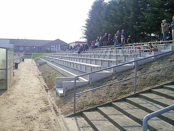 Ernst-Wagener-Stadion - Steinburg-Eichede