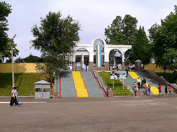 Metallurg stadioni - Olmaliq (Almalyk)