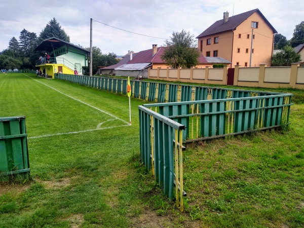 Futbalove ihrisko Pliesovce - Pliešovce