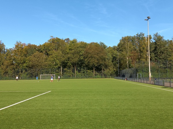 Sportpark Niederheid Platz 2 - Düsseldorf-Holthausen