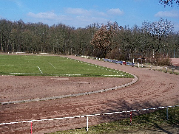 Bezirkssportanlage Brüder-Grimm-Ring - Lübeck-Moisling