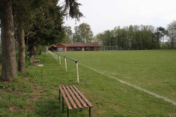 Sportplatz Großeneder - Borgentreich-Großeneder