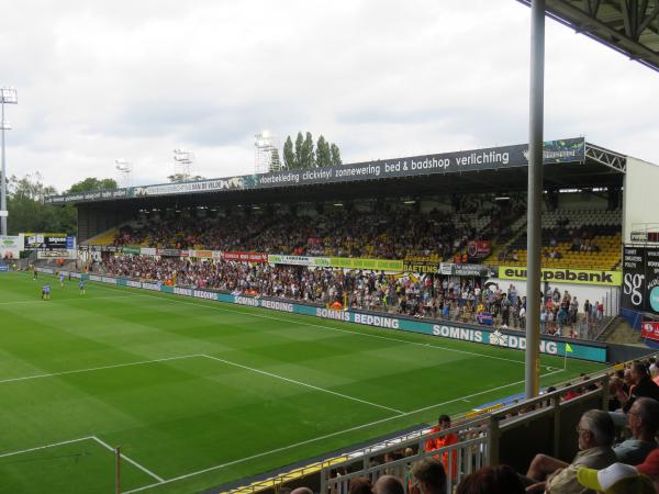 Stedelijk Sportstadion Daknam - Lokeren