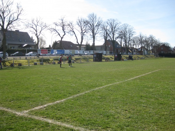 Fußballanlage - Treffpunkt Rot-Weiß - Arneburg