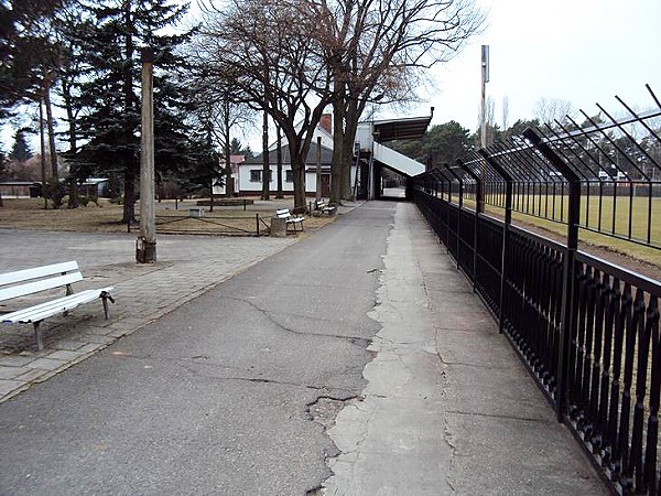 Stadion der Hüttenwerker auf den Sportanlagen Waldstraße - Eisenhüttenstadt