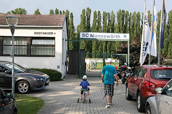 Sportplatz Mannswörth - Mannswörth