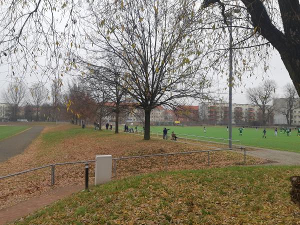 Willi-Sänger-Sportanlage Platz 2 - Berlin-Treptow