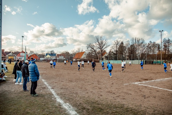 Kontiki Arena Nebenplatz 2 - Nürnberg-Röthenbach