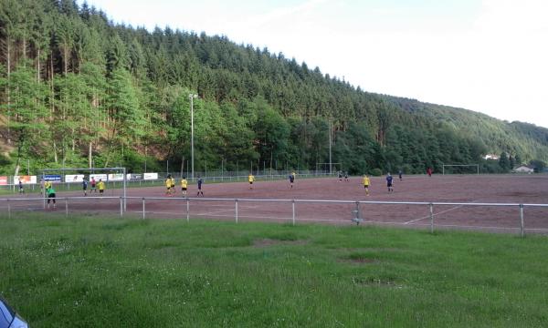 Sportplatz Hauptstraße - Niederstadtfeld