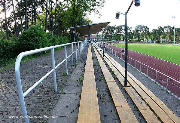Ernst-Reuter-Sportfeld - Berlin-Zehlendorf