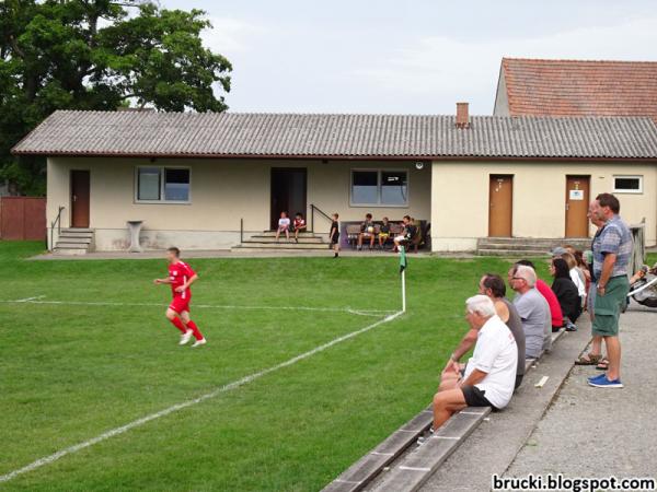Sportplatz Stotzing - Stotzing