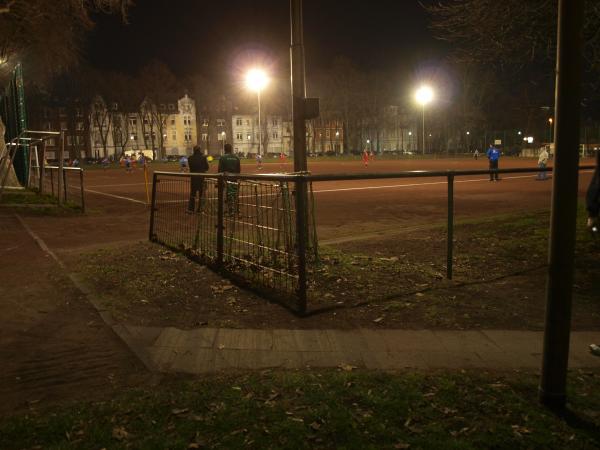 Sportplatz am John-Lennon-Platz - Oberhausen/Rheinland-Alt Oberhausen