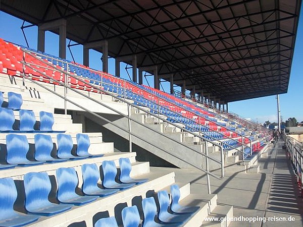 Estadio Nuevo Enrique Porta - Villanueva de Gállego, AR