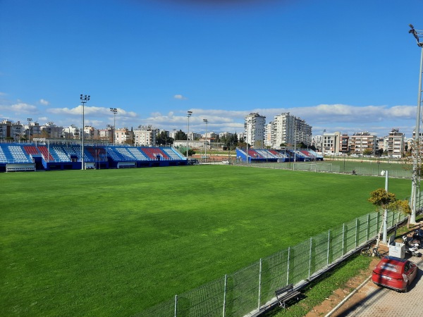 Zeytinköy 2 Nolu Futbol Sahasi - Antalya