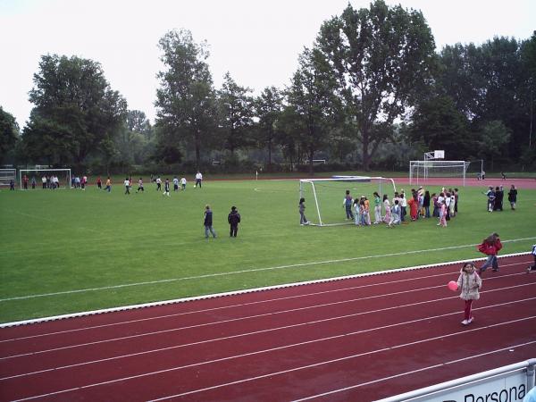 Ertl-Erhard-Sportfeld der Bezirkssportanlage Kapellenstraße - Fürth/Mittelfranken