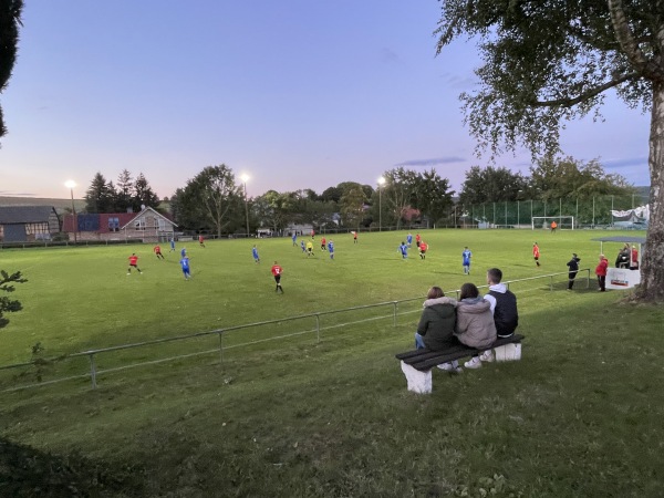 Sportplatz am Weiher - Büdingen-Rohrbach