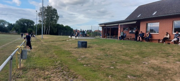 Sportplatz Waldweg - Vechelde-Sonnenberg