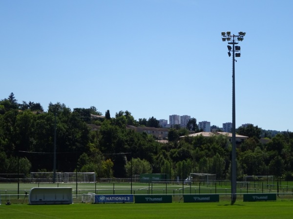Stade Aimé Jacquet - L'Étrat