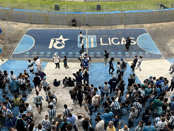 Estadio Presidente Juan Domingo Perón - Avellaneda, BA