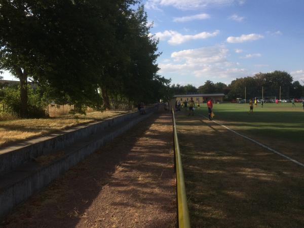 Sportplatz Feldweg - Bernburg/Saale-Roschwitz