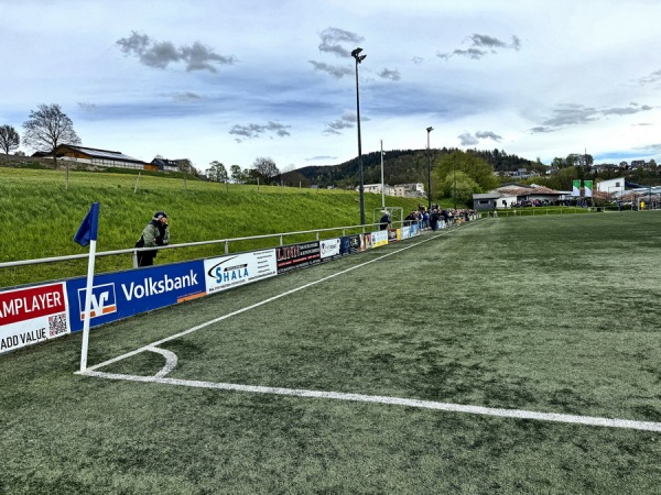 Leißefeld-Kampfbahn im Sportzentrum - Schmallenberg-Bad Fredeburg