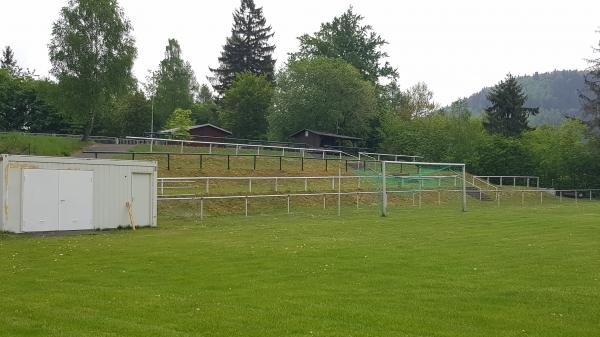 Sportplatz am Köpfchen - Steinbach-Hallenberg