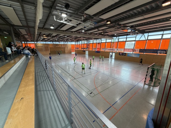 Sporthalle Leuna - Leuna