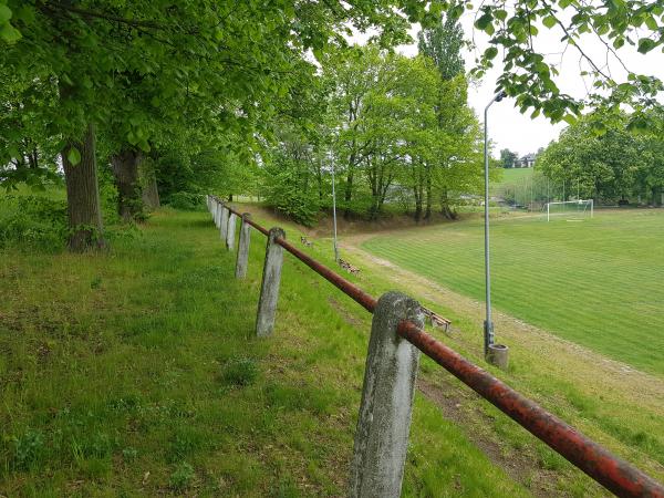 Sportplatz am Lindenberg - Taura
