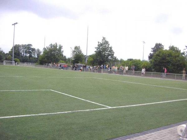 Bezirkssportanlage Am Bandsbusch Platz 2 - Hilden