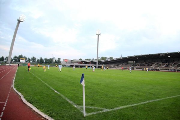 Rudolf-Tonn-Stadion - Schwechat