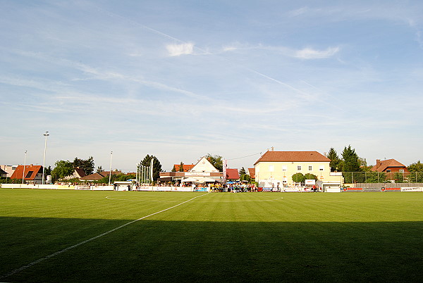 Sportplatz Traun - Traun