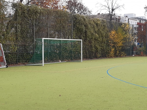 Sportplatz Swinemünder Straße - Berlin-Brunnenviertel