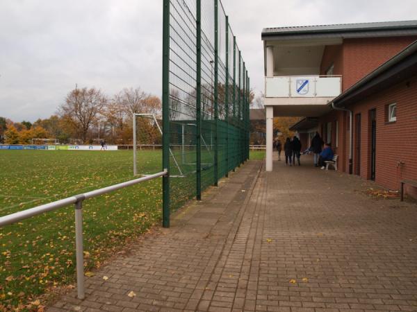 Sportanlage Hubertushöhe Platz 2 - Delbrück-Westenholz