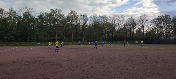 Sportanlage Petit-Couronne-Straße B-Platz - Hannover-Ahlem