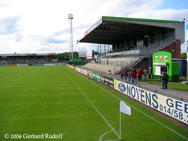 Stadion De Leunen - Geel